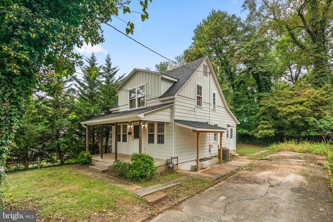 property at 715 Anderson Ave