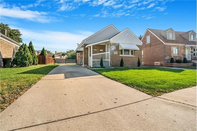 6411 S Leclaire Ave in Chicago, IL - Building Photo - Building Photo