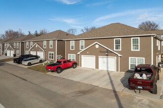 Yellowstone Development in Newburgh, IN - Building Photo - Building Photo