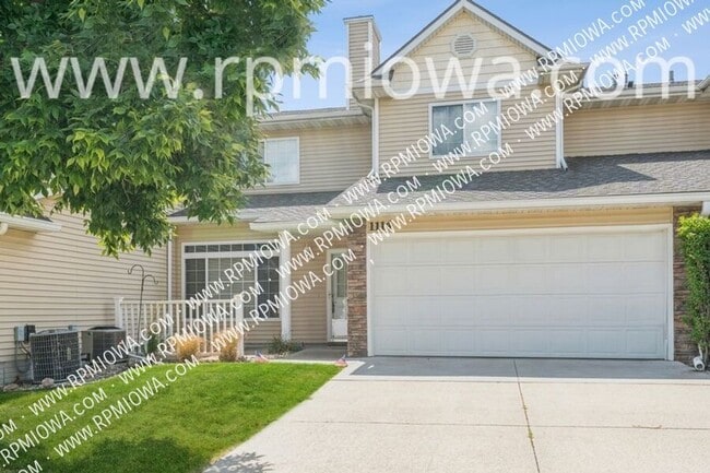 property at 1114 SE Birch Ln