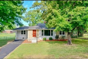 117 Riverview Dr in Bowling Green, KY - Building Photo