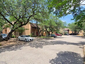 8418 Fathom Cir in Austin, TX - Building Photo - Building Photo