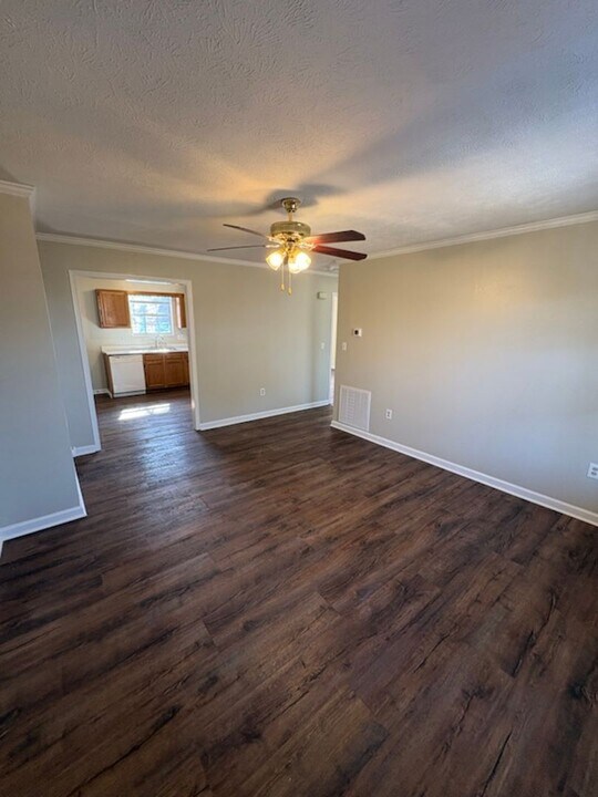 4051 Wynn St in Morristown, TN - Foto de edificio