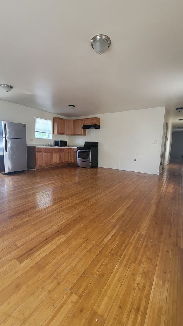 property at 6669 S Michigan Ave