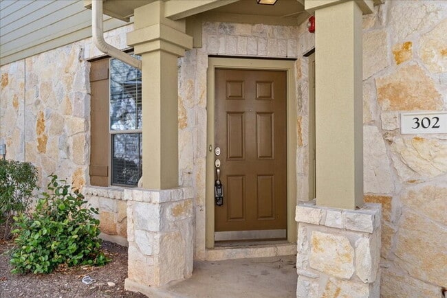 14815 Avery Ranch Blvd in Austin, TX - Foto de edificio - Building Photo