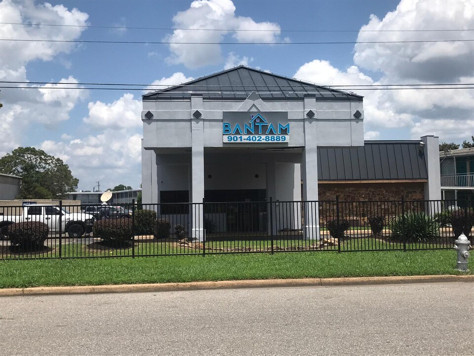 Bantam Springbrook Apartments in Memphis, TN - Building Photo
