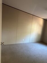 380 Pine Tree Loop, Unit Unit B in Bastrop, TX - Foto de edificio - Building Photo