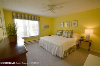 101 Hancock Ct in Red Bank, NJ - Building Photo - Building Photo