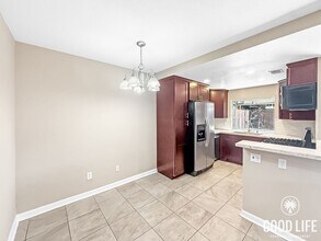 1465 E Lexington Ave in El Cajon, CA - Building Photo - Building Photo