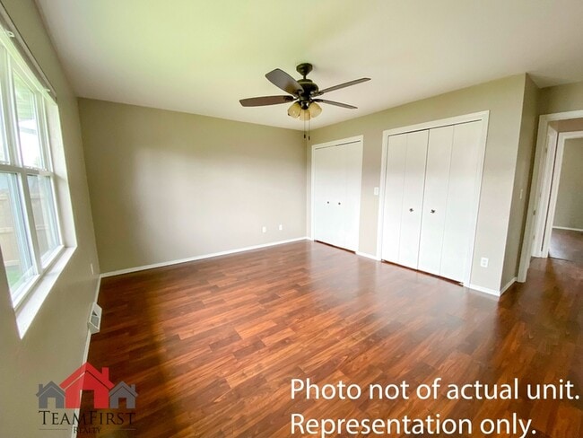 1254 Crown Ct in De Pere, WI - Building Photo - Building Photo