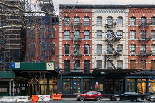 176 Duane St in New York, NY - Foto de edificio - Building Photo