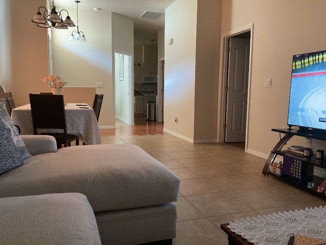 2717 Tottenham Dr in New Port Richey, FL - Building Photo - Building Photo