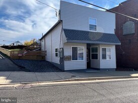 328 Virginia Ave in Cumberland, MD - Building Photo