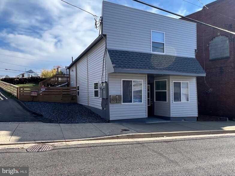 328 Virginia Ave in Cumberland, MD - Building Photo