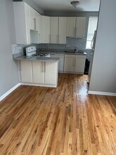 1635 E 77th St, Unit 3 in Chicago, IL - Building Photo - Building Photo