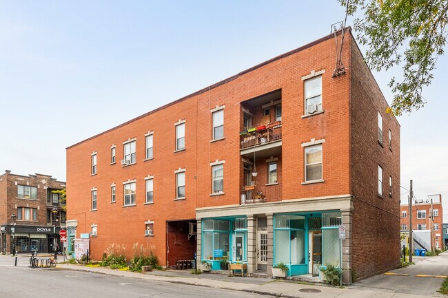 4640-4650 Wellington Rue in Montréal, QC - Building Photo - Building Photo