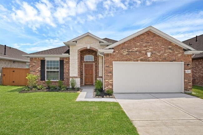 property at 12513 Beacon Cove Dr