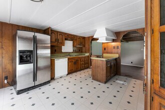 112 Queenswood Dr in Mabank, TX - Building Photo - Building Photo