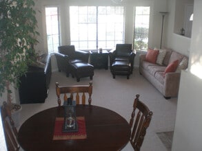 4905 W Hemlock Ave in Visalia, CA - Building Photo - Building Photo