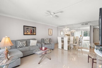 4191 NW 41st St in Lauderdale Lakes, FL - Building Photo - Building Photo