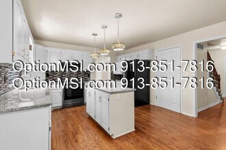 11721 Craig St in Overland Park, KS - Building Photo - Building Photo