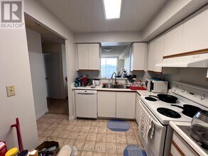 400-1400 McLevin Ave in Toronto, ON - Building Photo - Building Photo