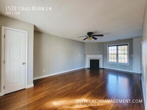 1528 Crag Burn Ln in Raleigh, NC - Building Photo - Building Photo