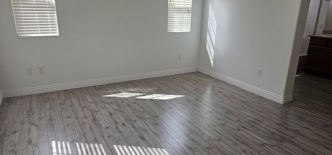 8310 Lower Trailhead Ave in Las Vegas, NV - Building Photo - Building Photo