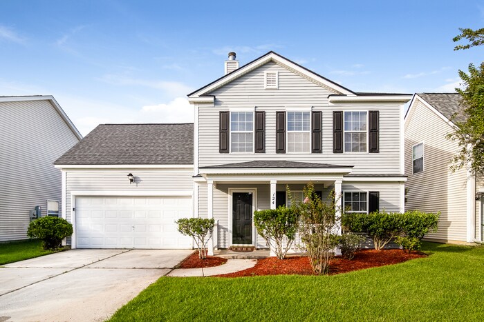 124 Blue Jasmine Ln in Summerville, SC - Building Photo