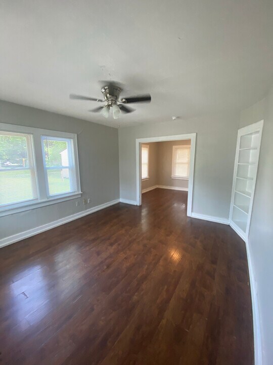 219 W Gilbert St in Wichita, KS - Building Photo