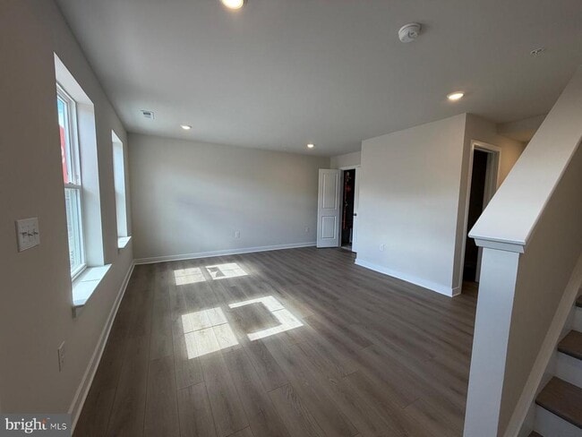 property at 39 E Front St