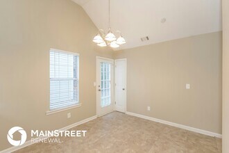 1136 Oakwood Manor Ct in Decatur, GA - Foto de edificio - Building Photo