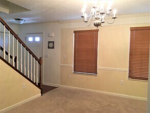 133 Nottingham Dr in Pittsburgh, PA - Building Photo - Building Photo