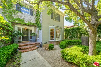 3319 Lowry Rd in Los Angeles, CA - Building Photo - Building Photo