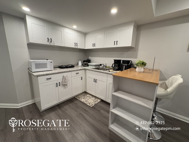 4552 Portage Rd