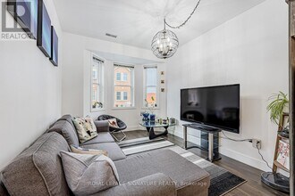 760 Lawrence Ave W in Toronto, ON - Building Photo - Building Photo