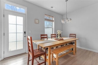 608 Rhema Rd in Virginia Beach, VA - Building Photo - Building Photo