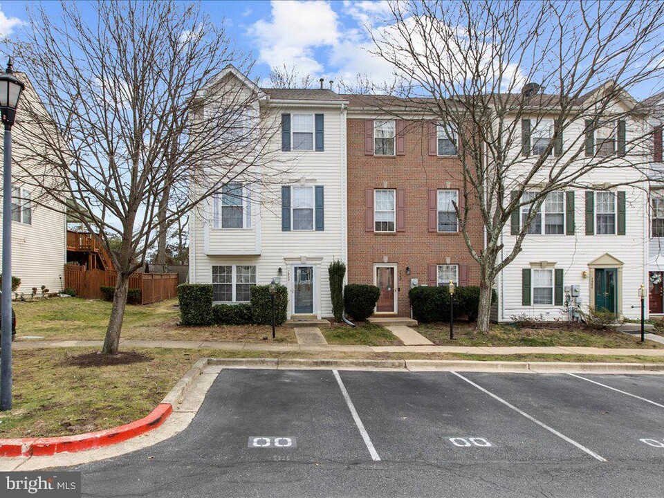 7900 Canter Ct in Severn, MD - Building Photo