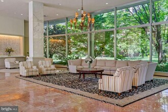 4201 Cathedral Ave NW, Unit 301E in Washington, DC - Building Photo - Building Photo