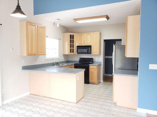 1127 Fieldstone Dr in Mebane, NC - Building Photo - Building Photo