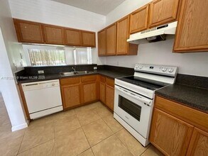 5191 Palmbrooke Cir in West Palm Beach, FL - Building Photo - Building Photo