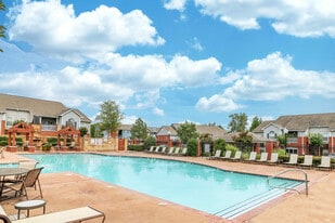 Palisades at Chenal Valley in Little Rock, AR - Building Photo