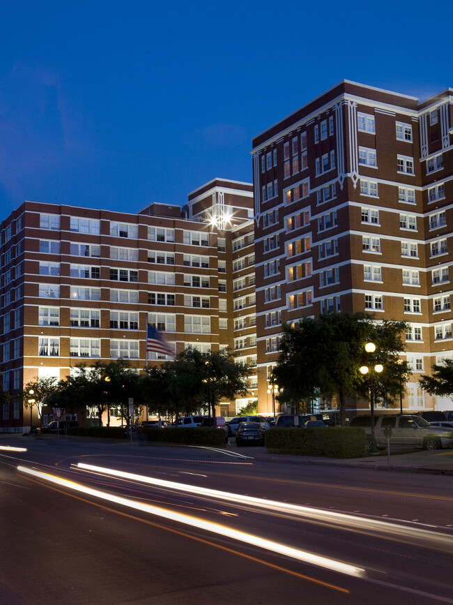 South Side On Lamar in Dallas, TX - Foto de edificio - Building Photo
