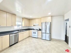 1156 4th Ave in Los Angeles, CA - Building Photo - Building Photo