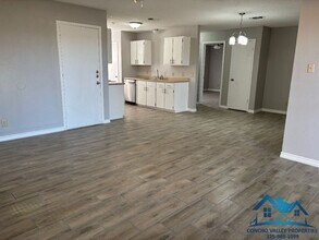 1438 Tres Rios Dr in San Angelo, TX - Building Photo - Building Photo