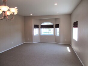 1729 Dancer Pl in Escondido, CA - Building Photo - Building Photo