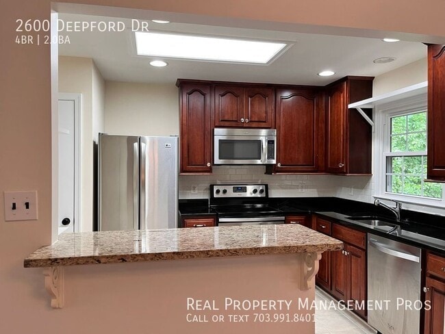 2600 Deepford Dr in Woodbridge, VA - Building Photo - Building Photo