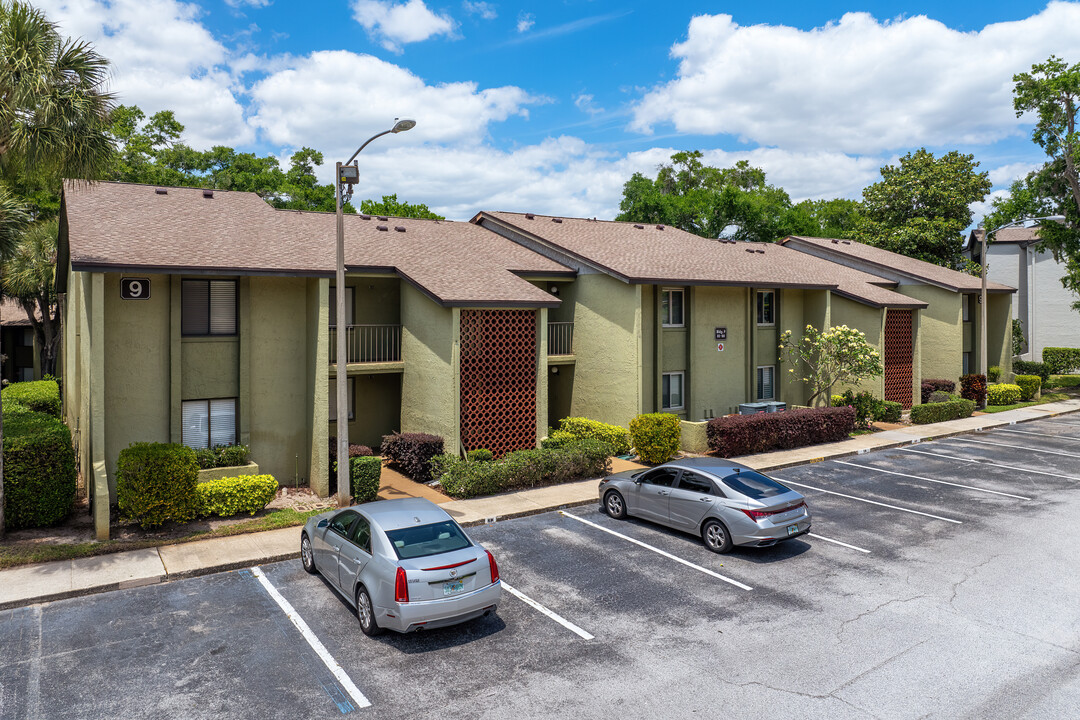 Escondido Condominiums in Altamonte Springs, FL - Building Photo