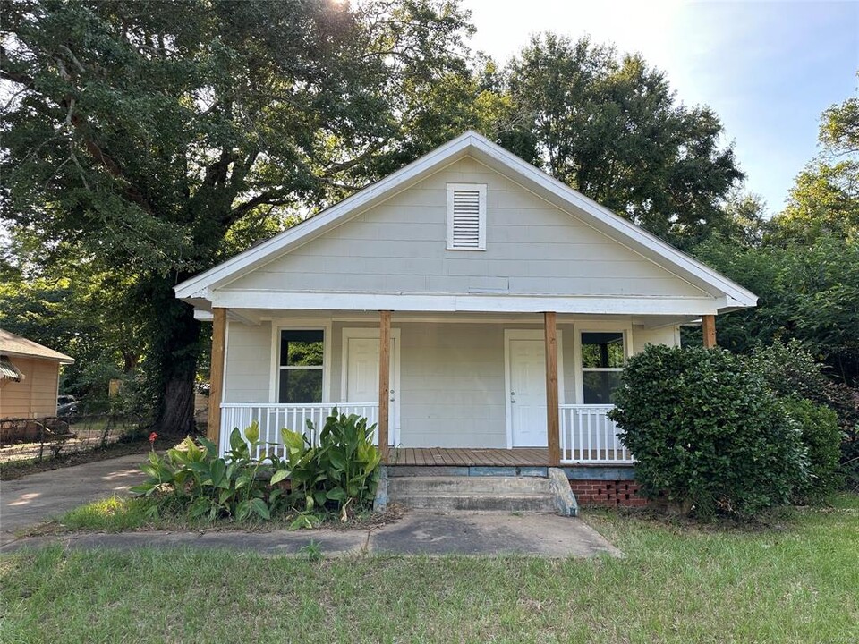 525 5th St in Montgomery, AL - Building Photo