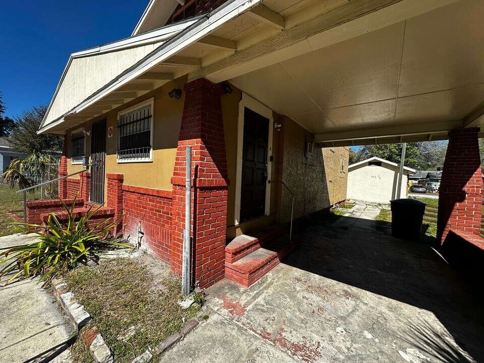 953 12th Ave S in St. Petersburg, FL - Building Photo